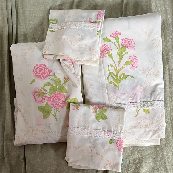 Wamsutta Other - Vintage Floral Contry Cottage Wamsutta Supercale Plus sheet set twin